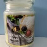 18Oz Scented Candle Jar Berries N Cream
