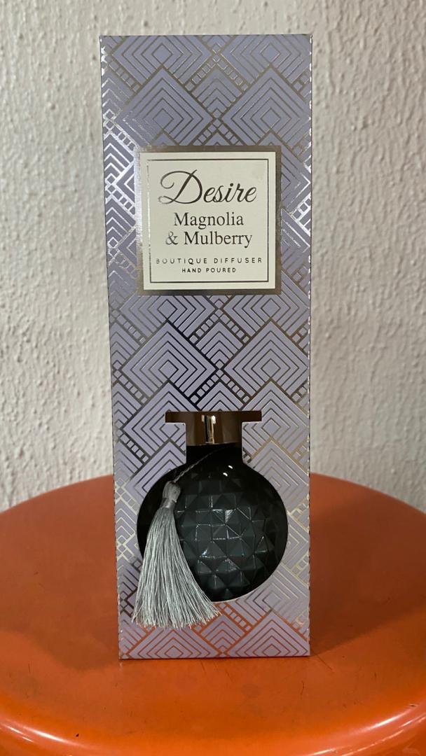 5010792470269 Magnolia & Mulberry Diffuser 200Ml - Image 1