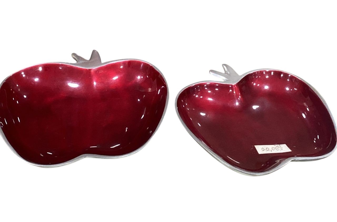 5021378103242 Red Apple Dish Set 2 21X20X3.5 / 22X22X3.5Cm - Image 1