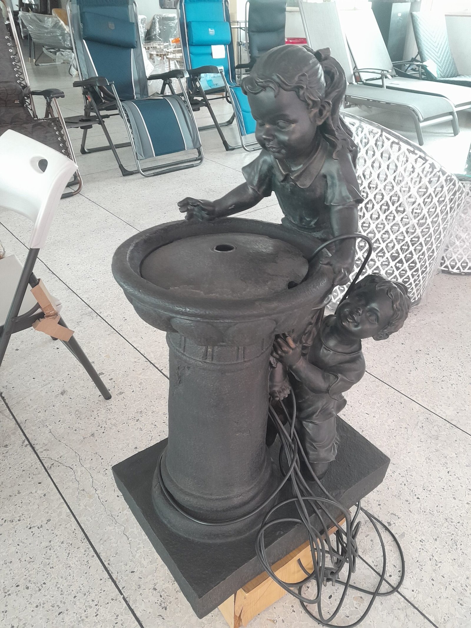 5050882191698 Children Playing Water Feature - Image 1