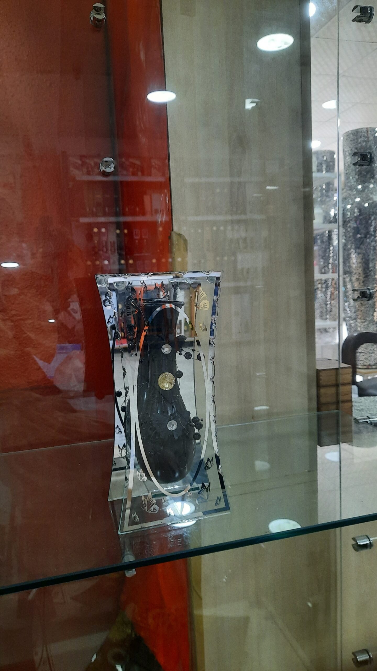 5055328133676 Black 25Cm Glass Vase With Deco - Image 1