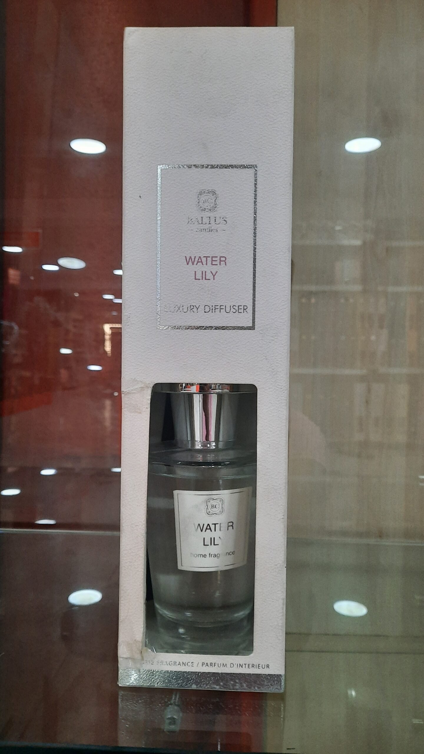 5056254501027 Premium 300Ml Reed Diffuser With Sliver Top Scented Water Li - Image 1