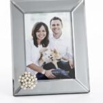 Silver 5x7 photoframe broach YNP1601 decorative picture frame for home display of photos in living room or bedroom in Lagos