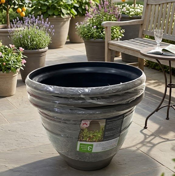 Medium anthracite V-Pot Dublin 22x25x25cm flower pot for luxury garden and home decor in Lagos, Nigeria