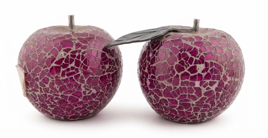 Decorative 9.9cm pink glass mosaic apple Decorative 9.9cm pink glass mosaic apple with a shimmering finish for home or office tabletops in Lagos.