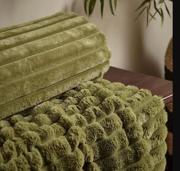 JC241 Oliver Green Ribbed Throw - Image 1