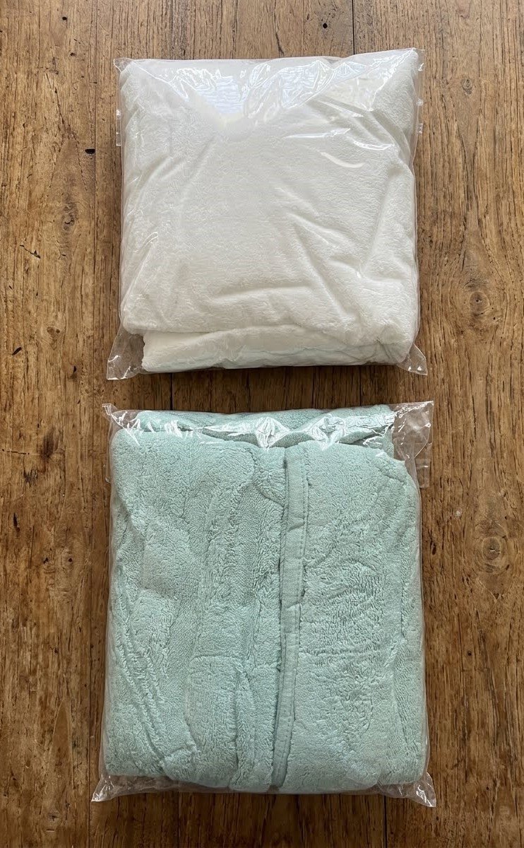 Plain cotton bath Plain cotton bath robe soft absorbent wrap robe with belt and pockets Lagos Nigeria