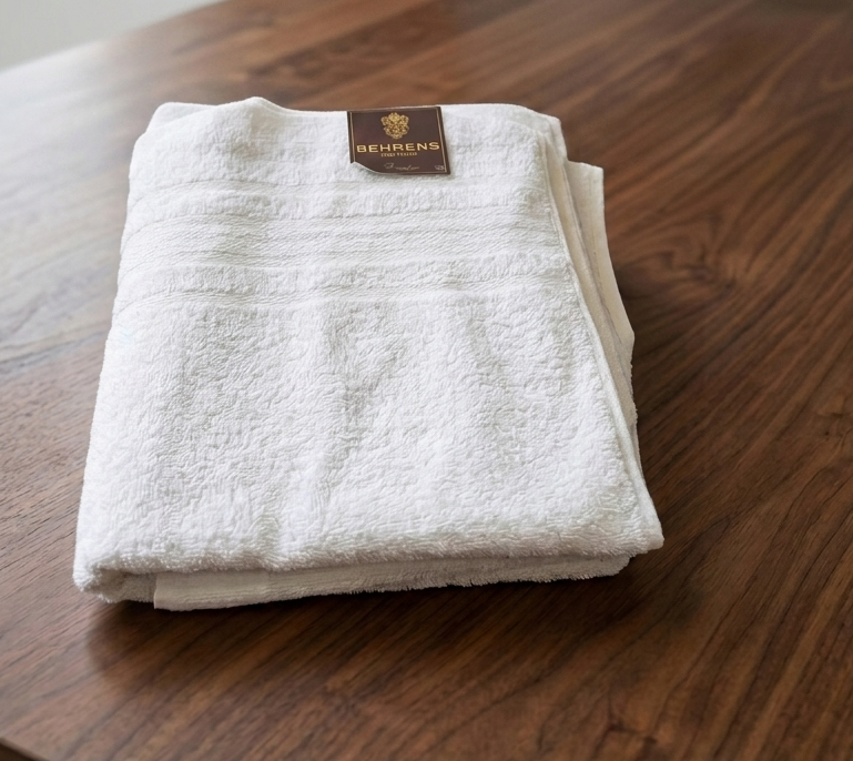 Premium cotton Revive bath sheet with soft texture Premium cotton Revive bath sheet with soft texture for luxury bathroom and spa use in Lagos, Nigeria
