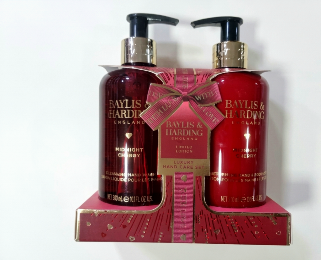 Baylis & Harding Midnight Cherry Hand Wash 500ml in Lagos, Nigeria